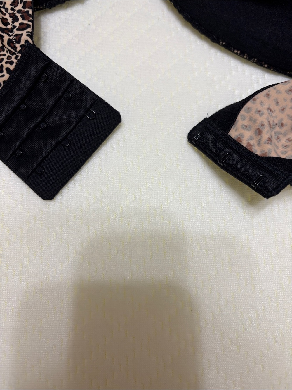 Olga Leopard Print Underwire Bra with Black Lace Trim - Picture 11 of 15